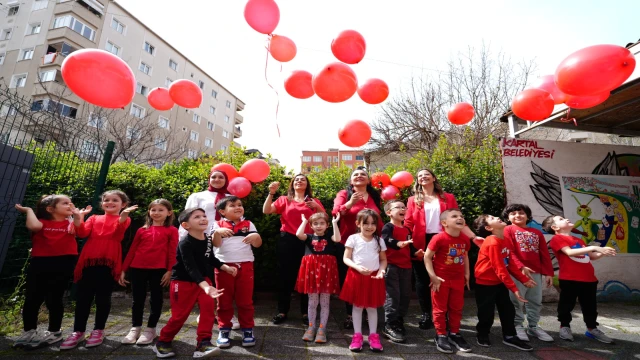 Kartal Belediyesi’nden Kreş Öğrencilerine Otizm Farkındalık Günü’nde Anlamlı Etkinlik