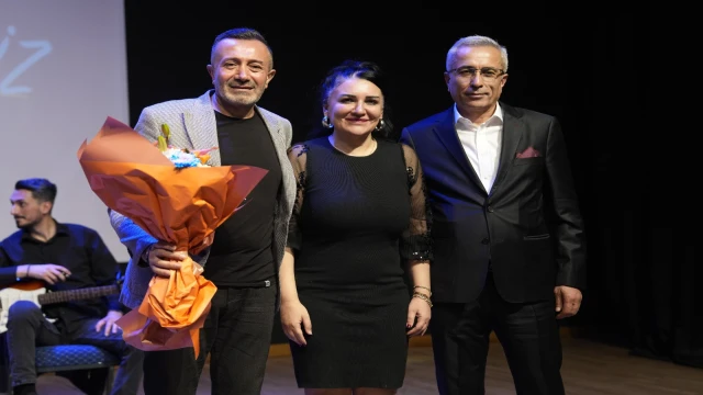 KARTAL’DA TÜRKÜ ŞÖLENİ