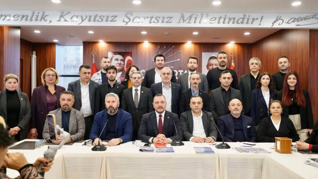 CHP KARTAL’DAN BASIN EMEKÇİLERİNE VEFA "DEMOKRASİNİN SESİ GAZETECİLERİMİZDİR"