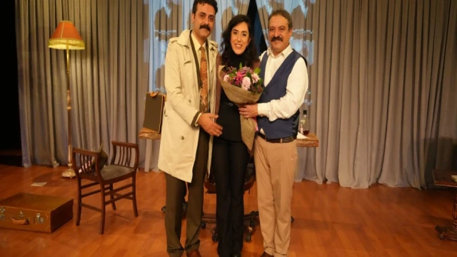 ENİGMA VARYASYONLARI ADLI OYUN KARTAL'DA SERGİLENDİ Kaynak: ENİGMA VARYASYONLARI ADLI OYUN KARTAL'DA SERGİLENDİ