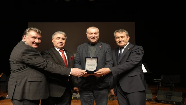 Kartal’da Türküler Sevgi ve Barış İçin Yankılandı