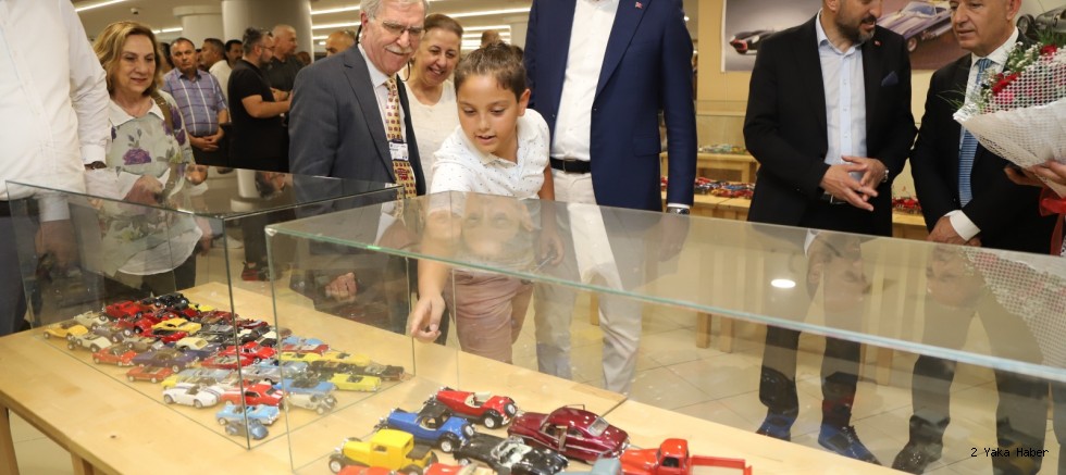 43 YILLIK MESLEK HAYATINA SERGİYLE VEDA ETTİ...