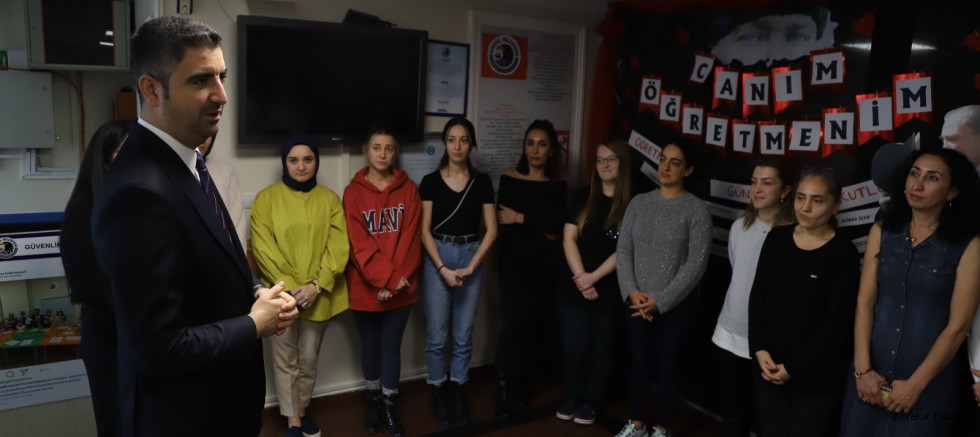 Başkan Gökhan Yüksel’den Kreş Öğretmenlerine 24 Kasım Sürprizi