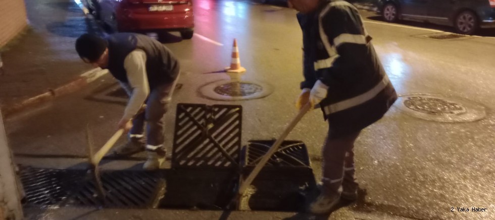 Kartal Belediye Ekipleri Tedbiri Elden Bırakmıyor