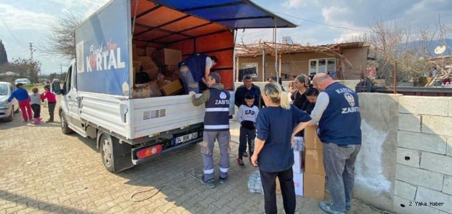 KARTAL BELEDİYESİ DEPREM BÖLGESİNDE YARDIM ÇALIŞMALARINA DEVAM EDİYOR