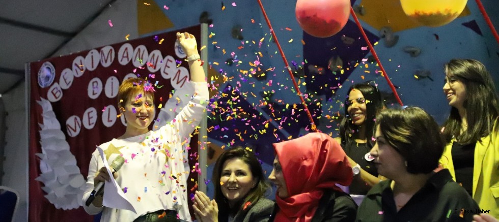 Kartal Belediyesi’nden Anneler Günü’ne Özel Renkli Kutlama