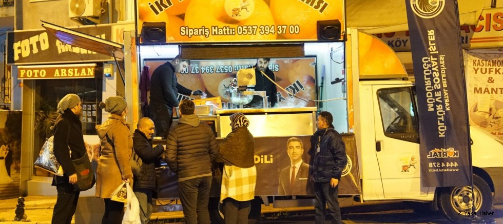 Kartal Belediyesi’nden Kandil Simidi ve Hayır Lokması İkramı