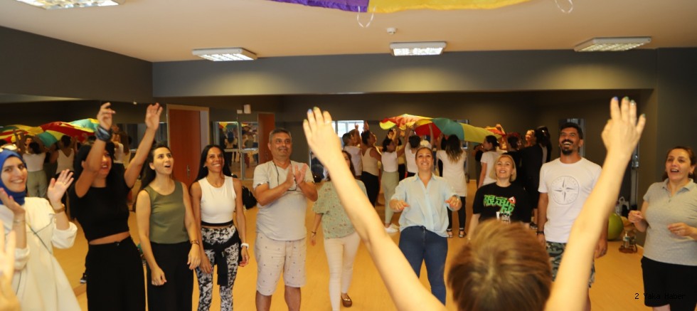 Kartal Belediyesi’nden Kreş Öğretmenlerine Eğlenceli Eğitim