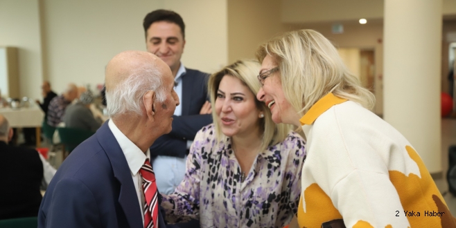 Kartal Belediyesi Yaşlılara Saygı Haftası’nda Huzurevi Sakinlerini Unutmadı