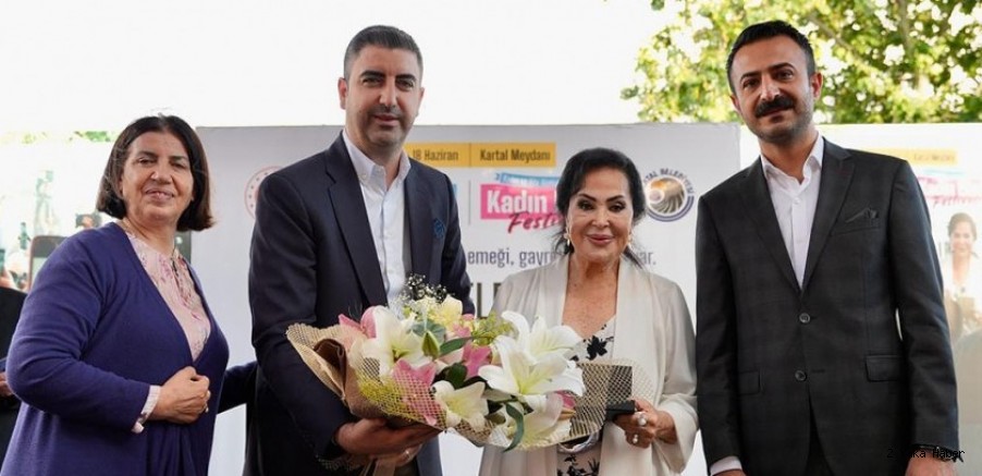 KARTALLILARDAN YEŞİLÇAM'IN SULTAN'INI BAĞRINA BASTI