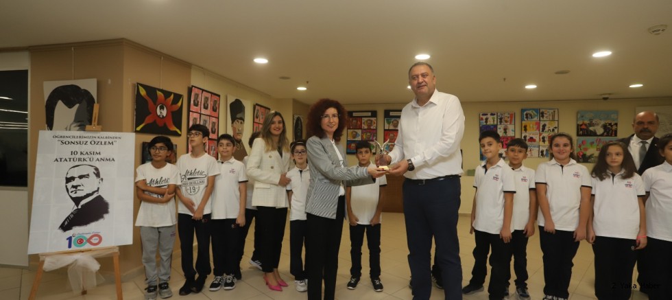 ‘Sonsuz Özlem 10 Kasım’ Resim Sergisi Kartal Belediyesi’nde Açıldı