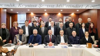 CHP KARTAL’DAN BASIN EMEKÇİLERİNE VEFA "DEMOKRASİNİN SESİ GAZETECİLERİMİZDİR"
