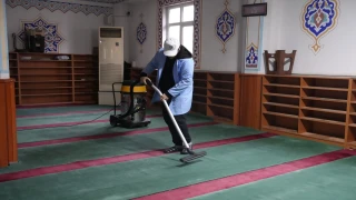 Kartal Belediyesi’nden İbadethanelerde Kapsamlı Temizlik ve Bakım Çalışması