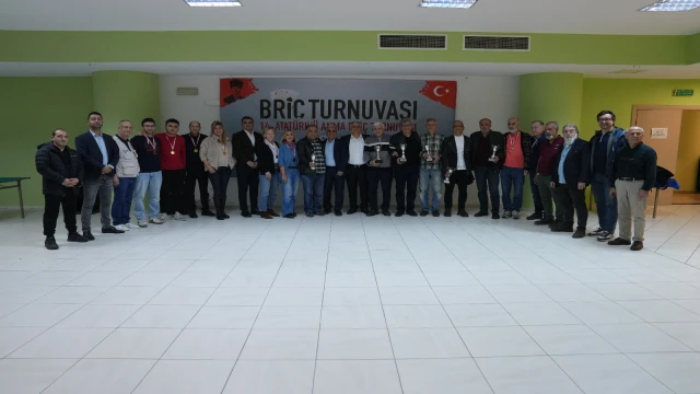 Kartal’da Briç Heyecanı: 14. Atatürk’ü Anma Briç Turnuvası Sporcuları Bir Araya Getirdi